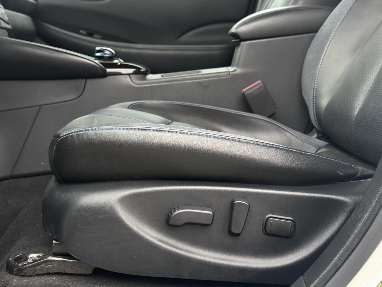 Used 2022 Nissan Leaf SL Plus image 12