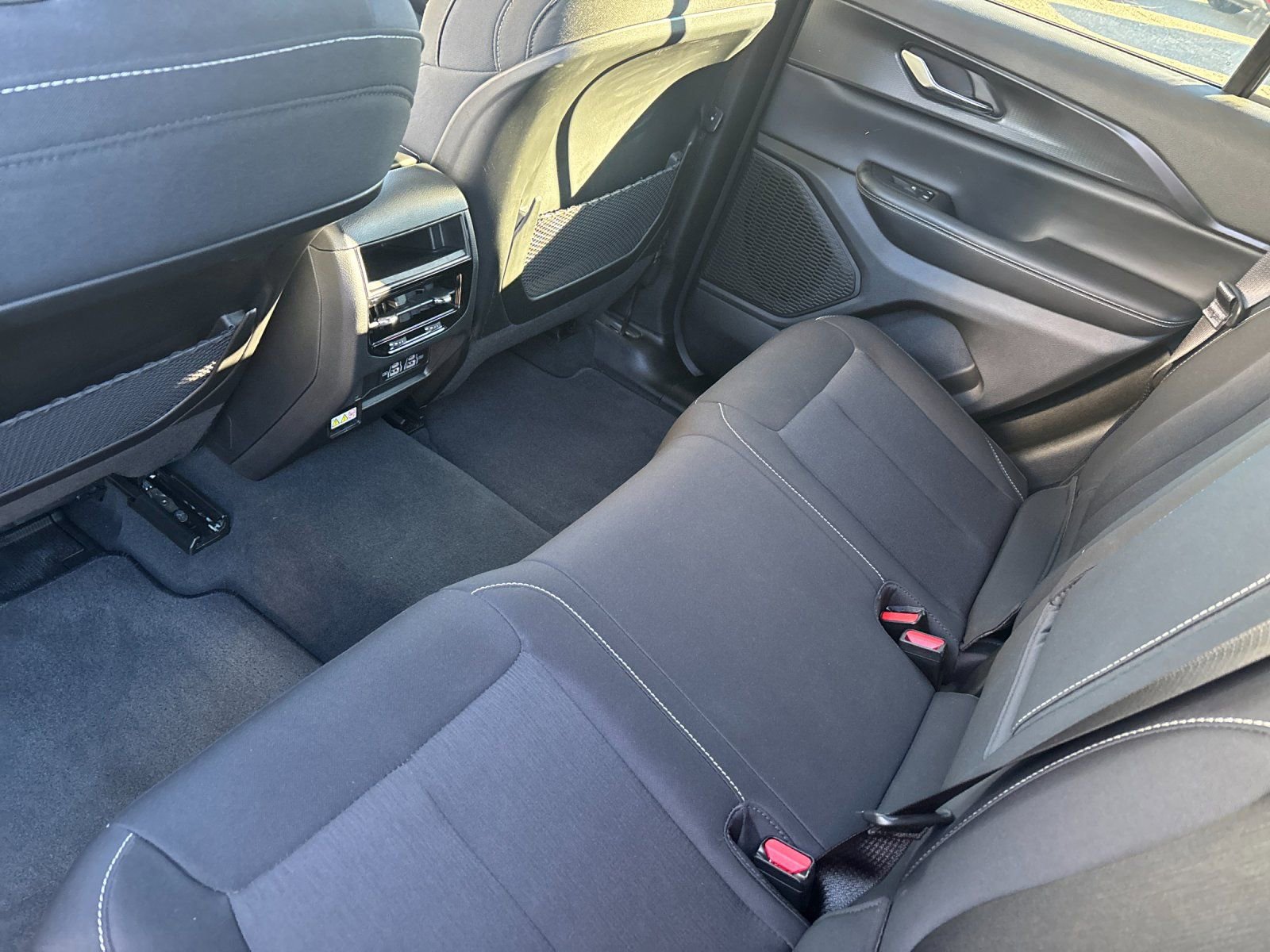 Used 2024 Jeep Grand Cherokee Laredo X w/ Luxury Tech Group I image 13