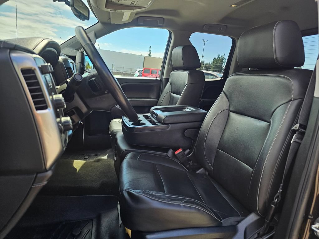 Used 2018 Chevrolet Silverado 1500 LTZ w/ LTZ Plus Package AWD/4WD image 20
