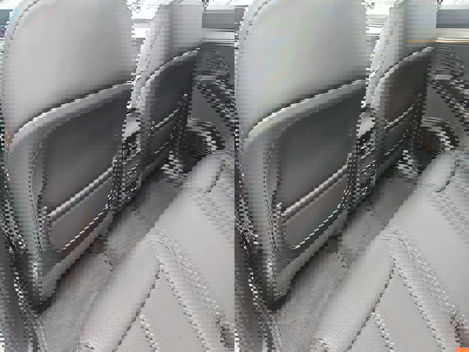 Used 2024 Jeep Wagoneer Launch Edition image 18