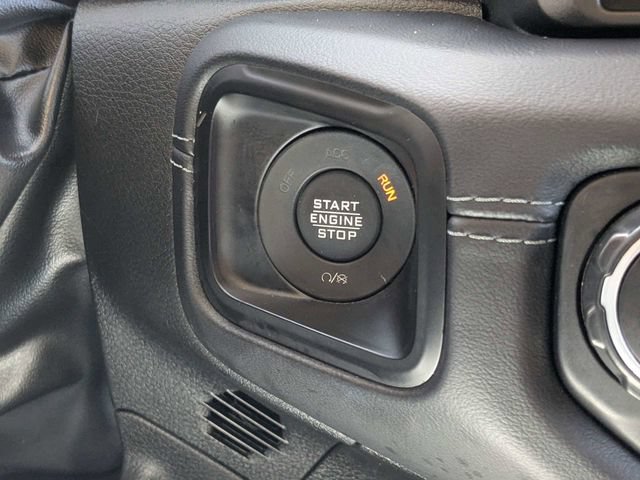 Used 2025 Jeep Wrangler Unlimited Sahara AWD/4WD image 28