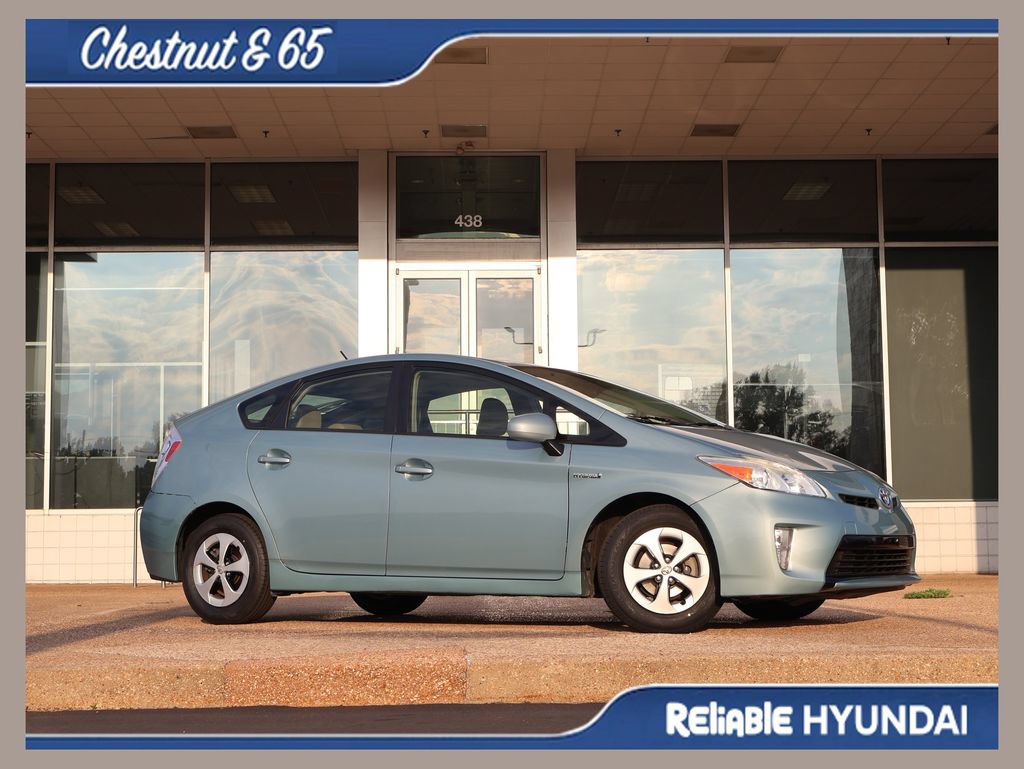 Used 2014 Toyota Prius Four FWD image 1