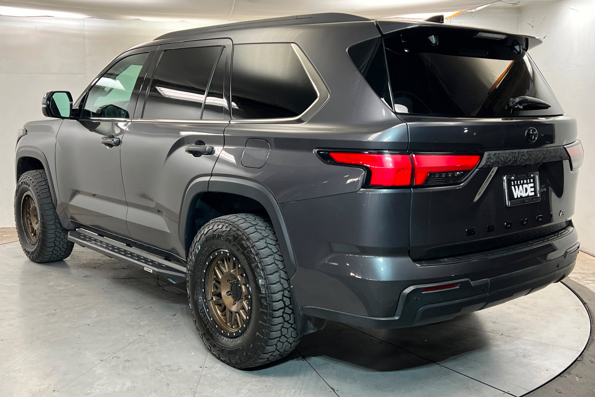 Used 2023 Toyota Sequoia SR5 w/ SR5 Premium Package AWD/4WD image 3