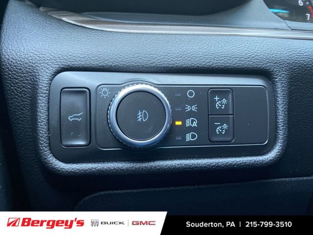 Used 2021 Ford Explorer Limited w/ Equipment Group 301A AWD/4WD image 20