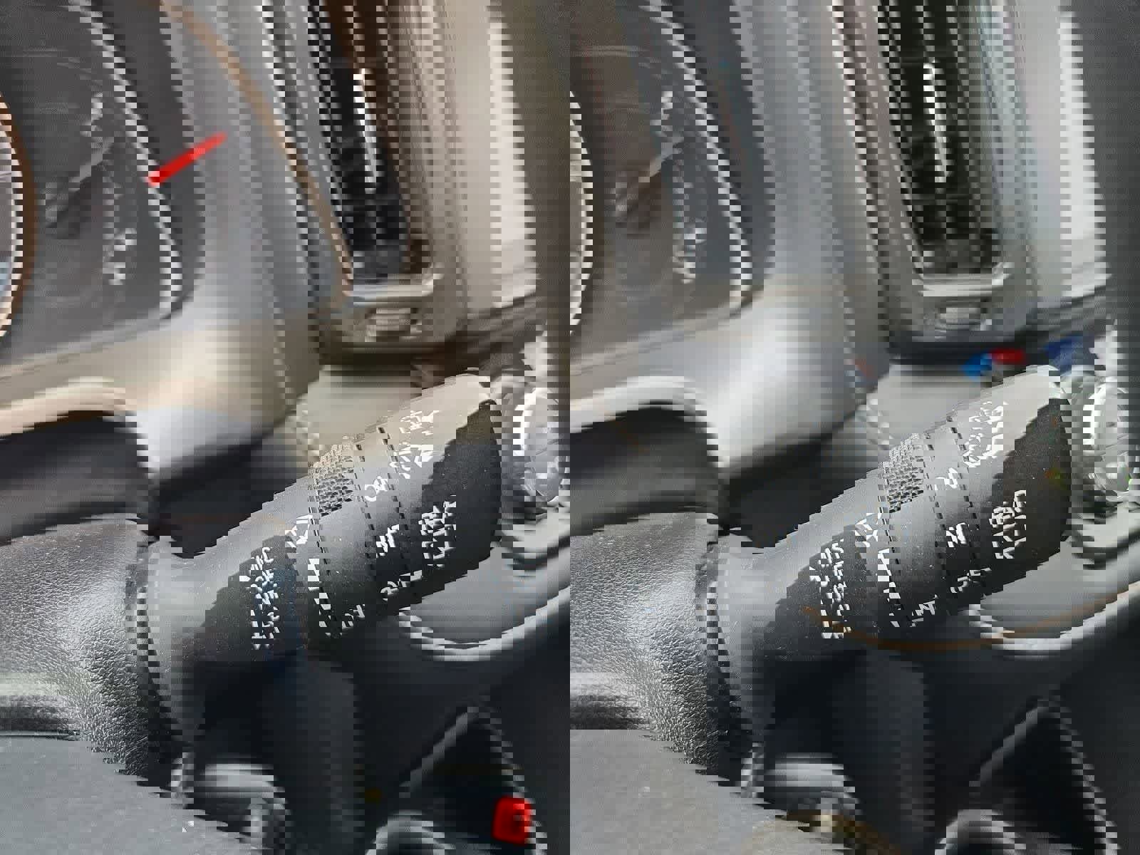 Used 2014 Toyota RAV4 XLE FWD image 26