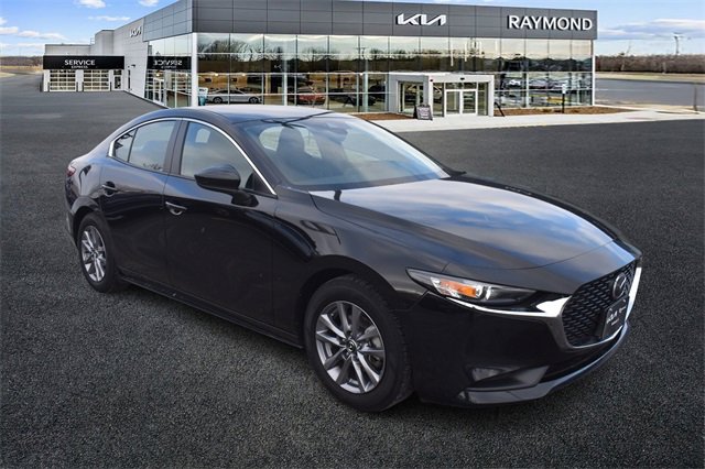 Used 2021 MAZDA MAZDA3 s image 1