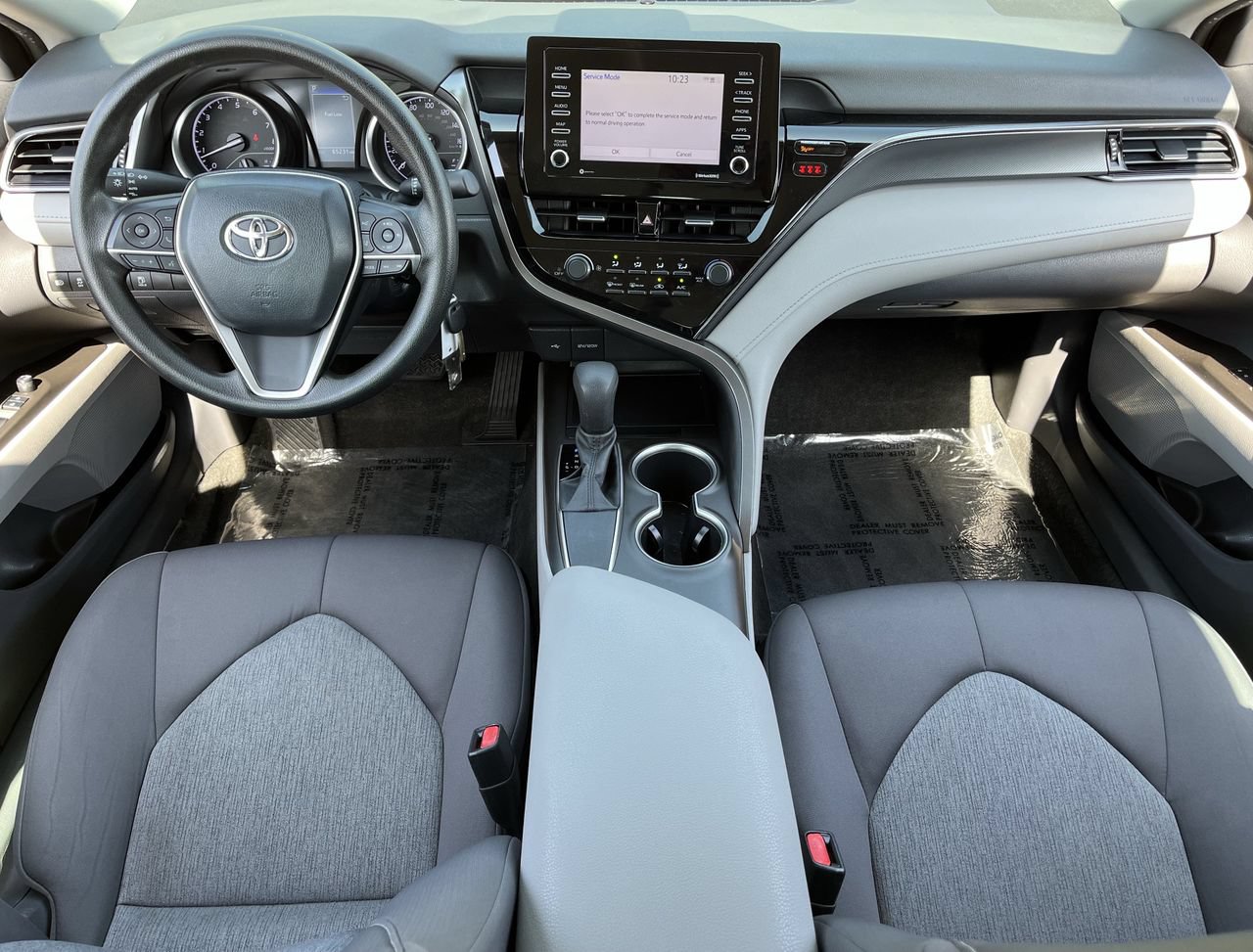 Used 2021 Toyota Camry LE FWD image 9