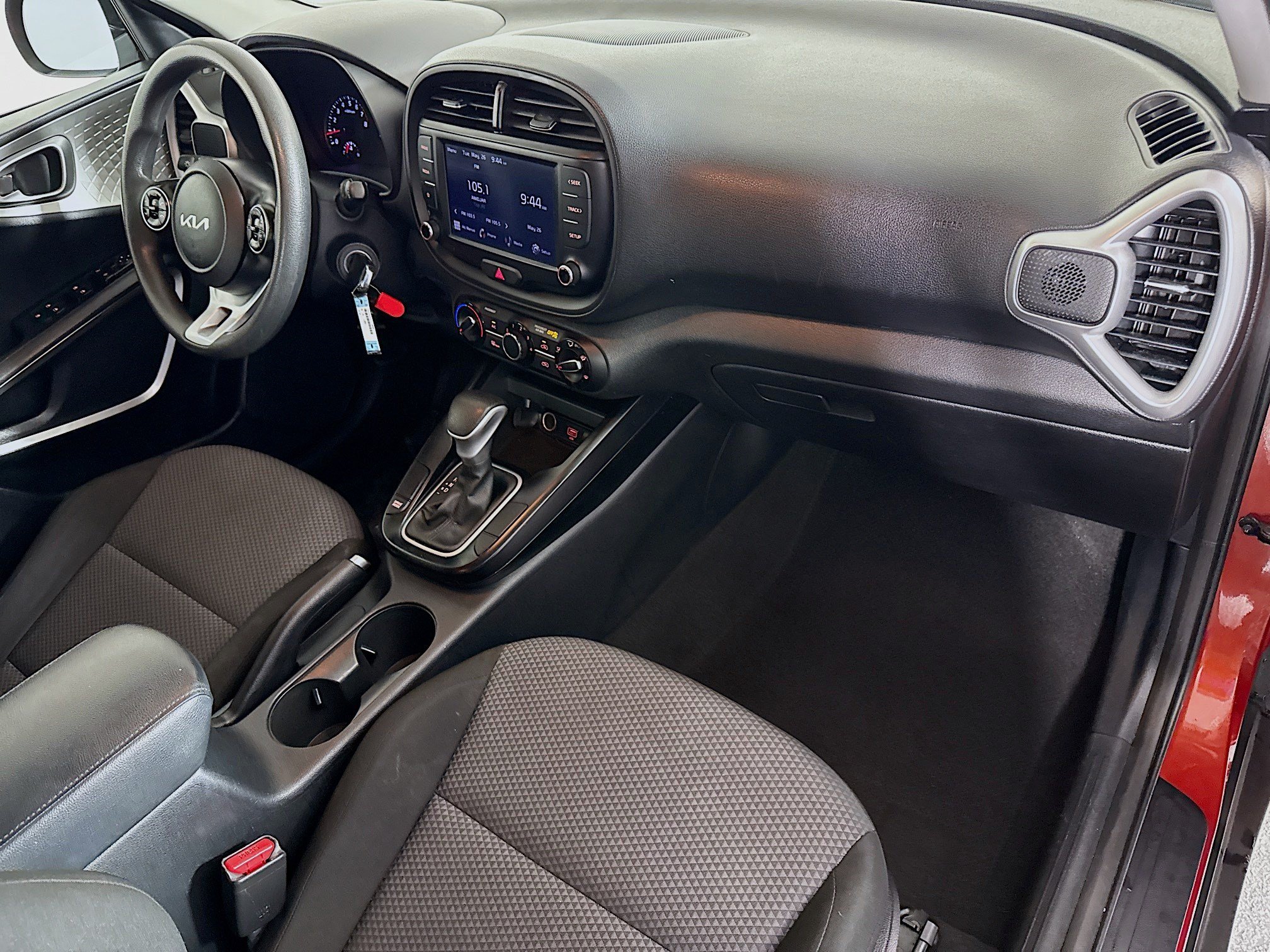 Used 2022 Kia Soul LX FWD image 29