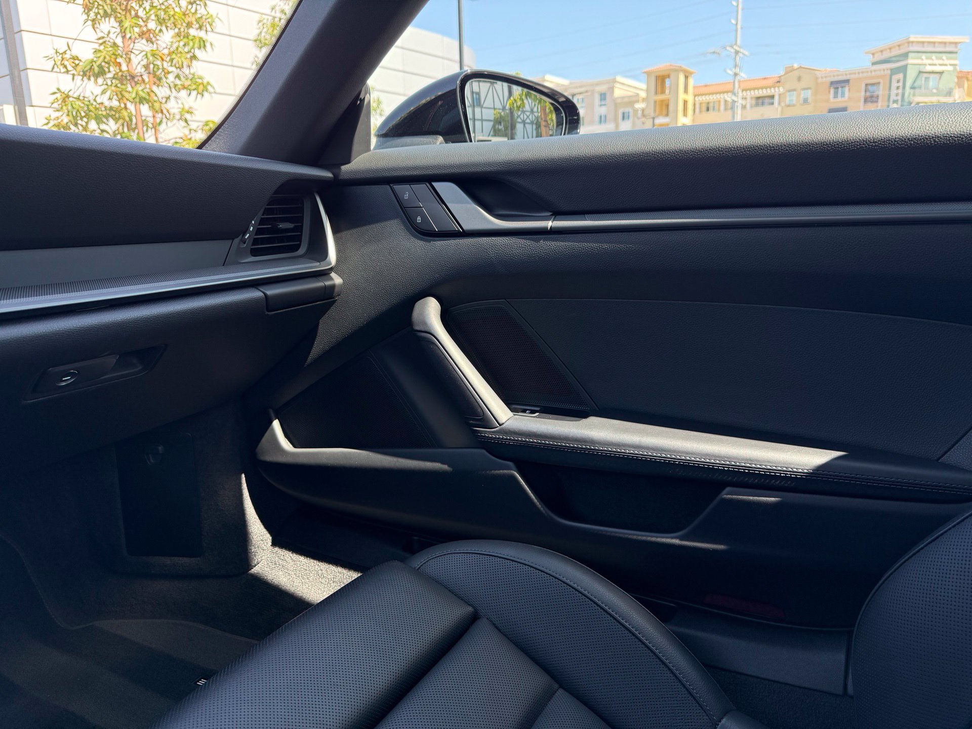 Certified 2023 Porsche 911 Carrera RWD image 25
