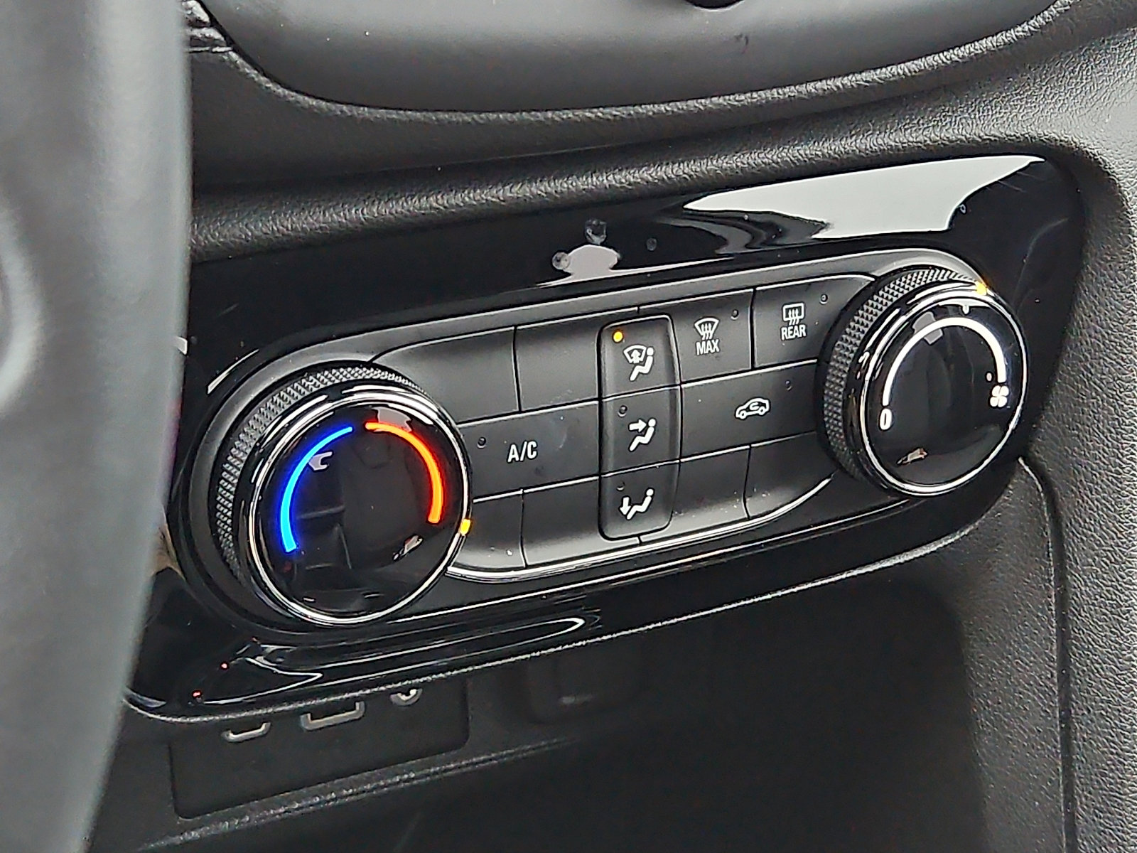 Certified 2023 Buick Encore GX Preferred image 15