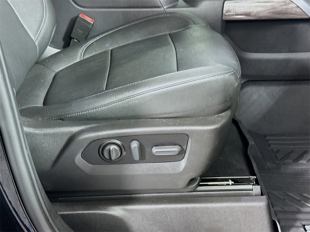 Used 2022 Chevrolet Silverado 1500 LTZ image 23