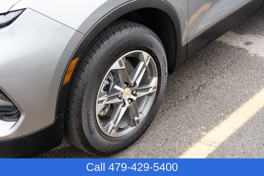 Used 2025 Chevrolet Blazer LT AWD/4WD image 12