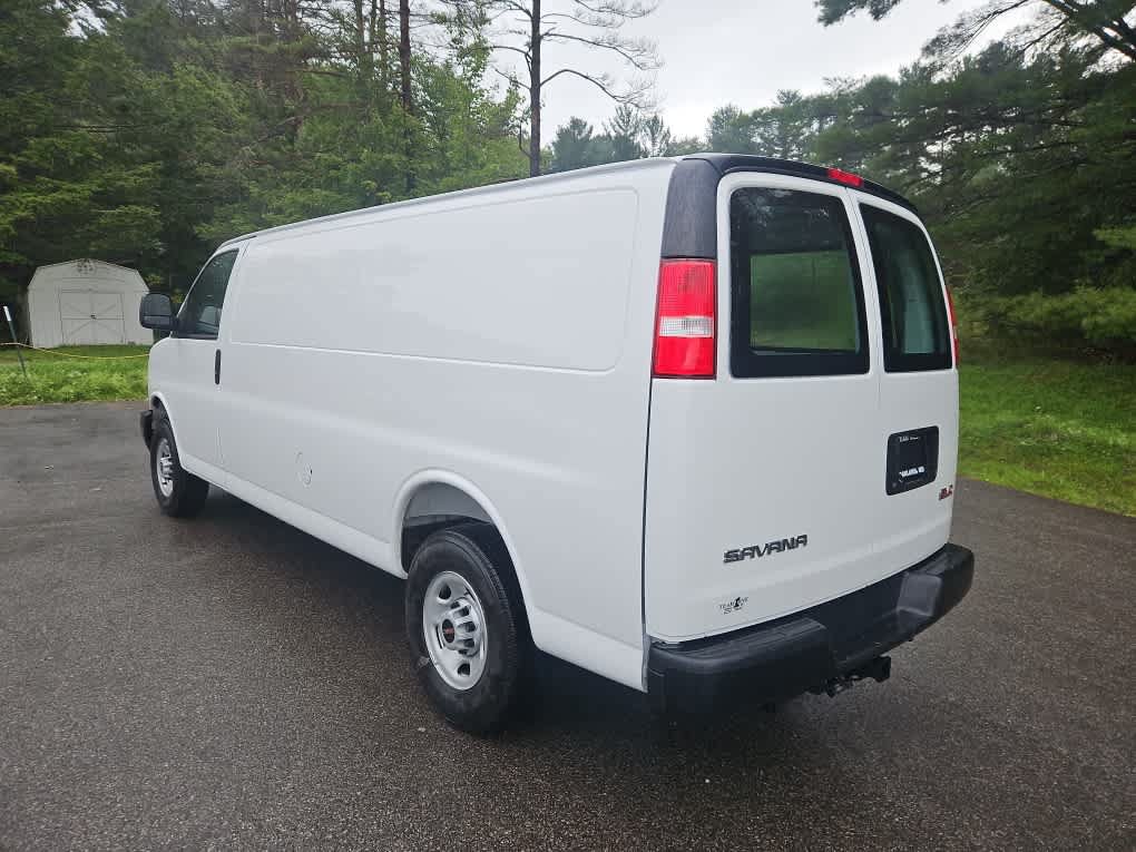 New 2026 GMC Savana 3500 Extended w/ Driver Convenience Package RWD image 3