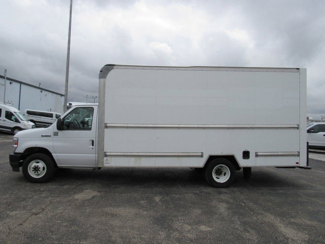 Used 2022 Ford E-350 and Econoline 350 Super Duty RWD image 6