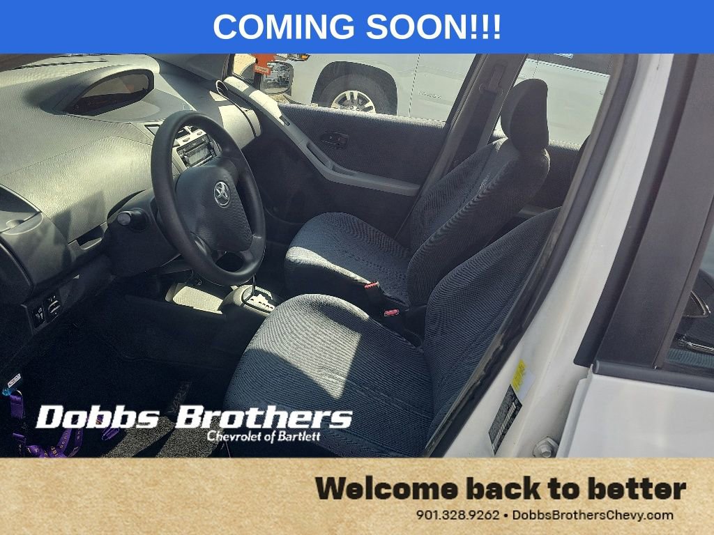 Used 2011 Toyota Yaris 4-Door Hatchback w/ PWR Pkg w/Steel Wheels FWD image 11