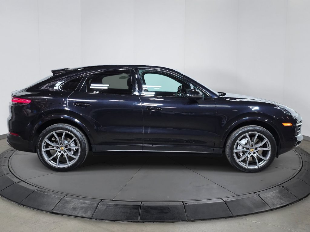 Used 2021 Porsche Cayenne Coupe AWD/4WD image 8