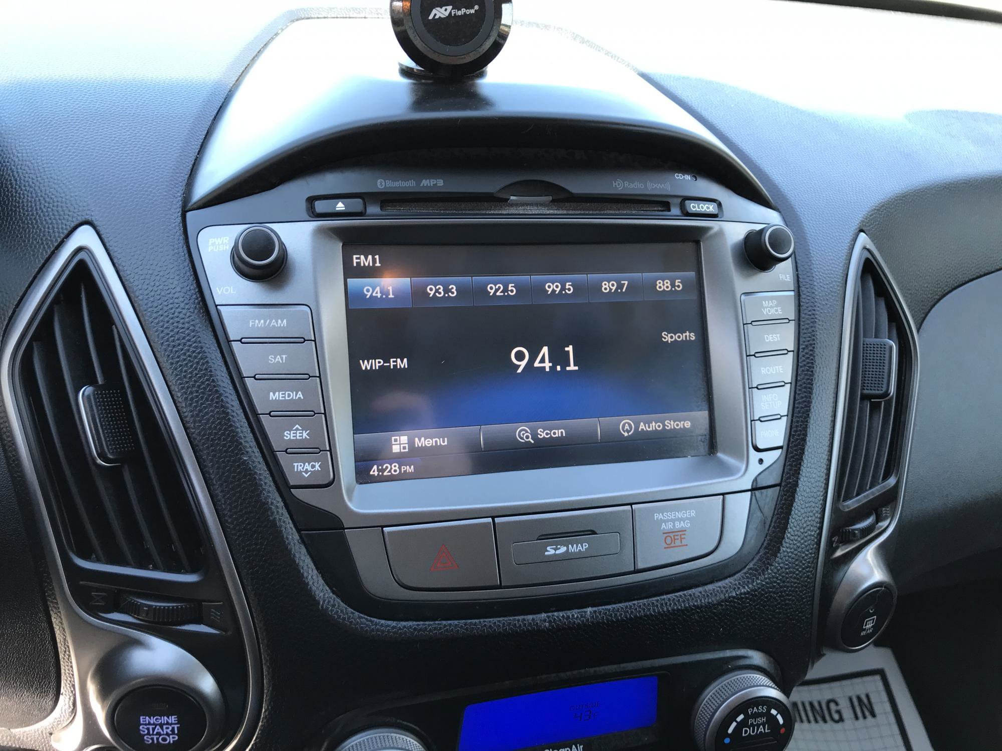 Used 2015 Hyundai Tucson Limited w/ Option Group 03 image 13