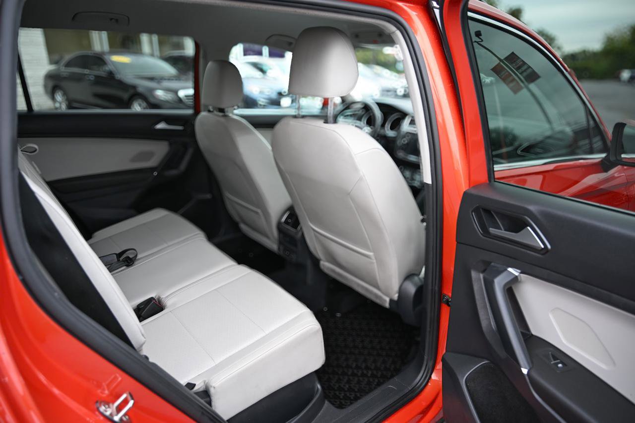 Used 2018 Volkswagen Tiguan SE image 13