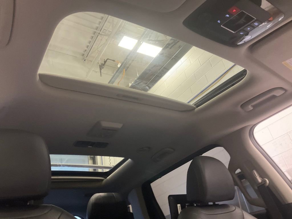 Used 2023 Kia Carnival SX Prestige image 45