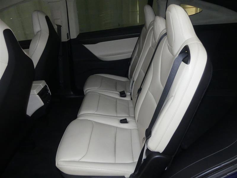Used 2018 Tesla Model X 100D image 23