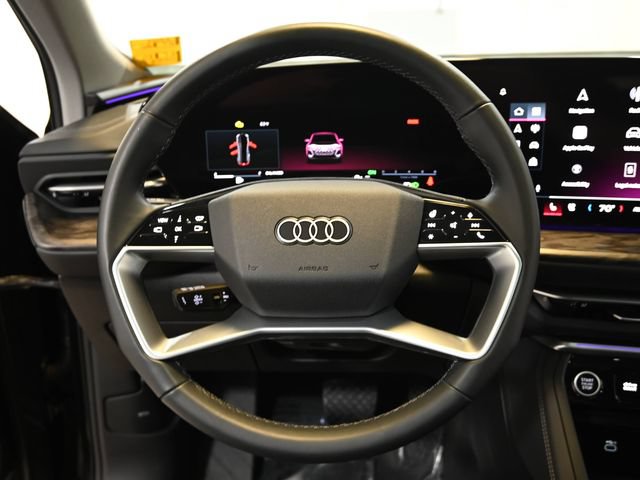 Used 2025 Audi Q5 Premium Plus w/ Premium Plus AWD/4WD image 3