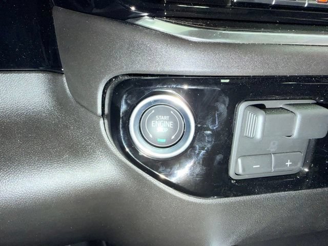 Used 2026 Chevrolet Silverado 1500 High Country AWD/4WD image 13