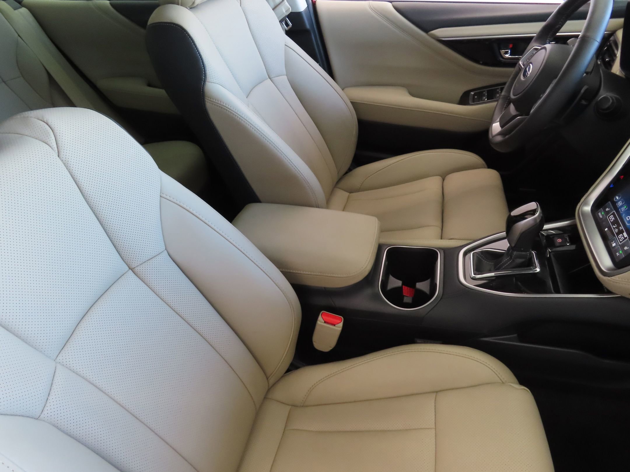 Certified 2025 Subaru Legacy Limited image 29