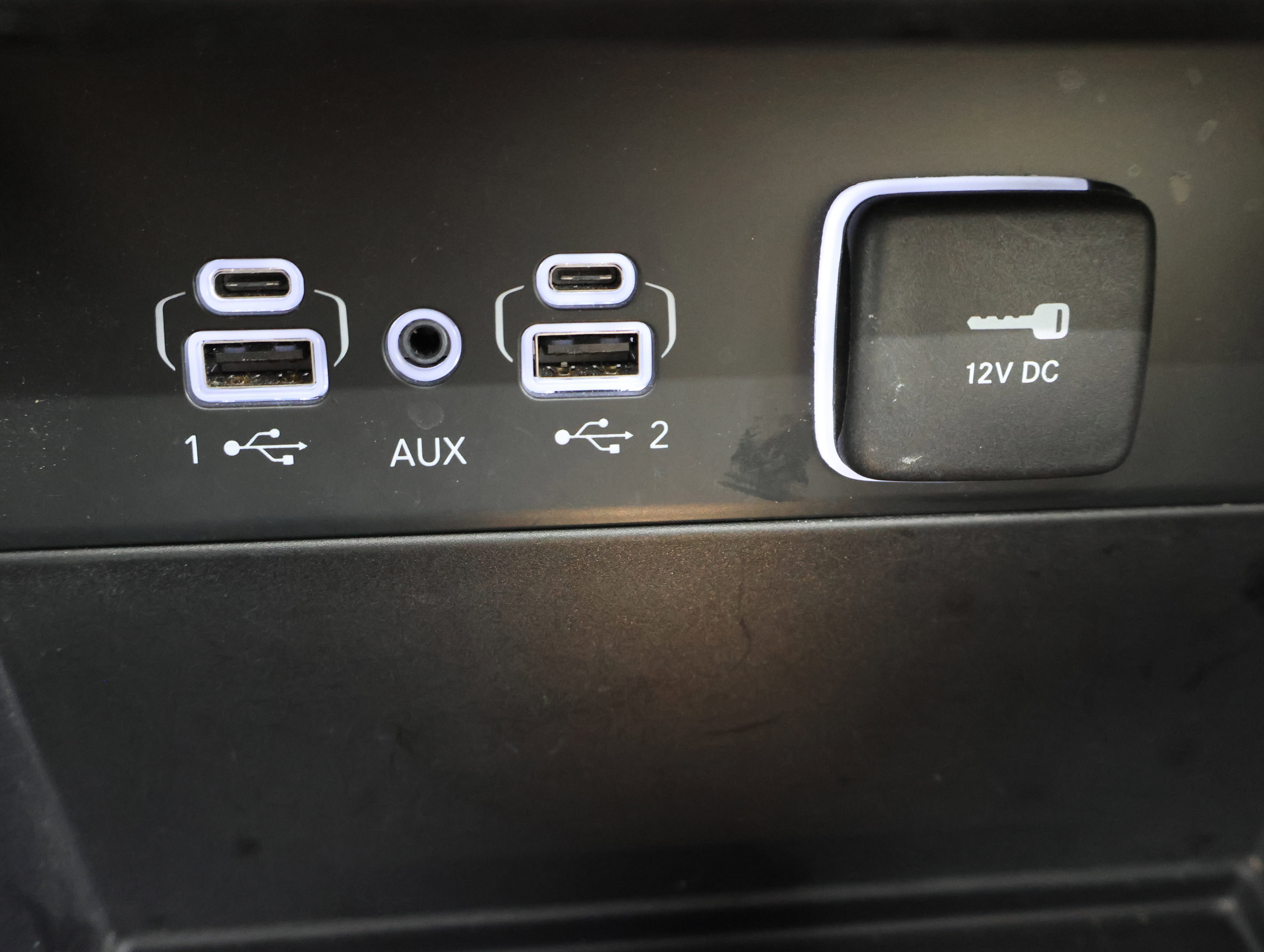 Used 2023 Jeep Grand Cherokee Limited image 46