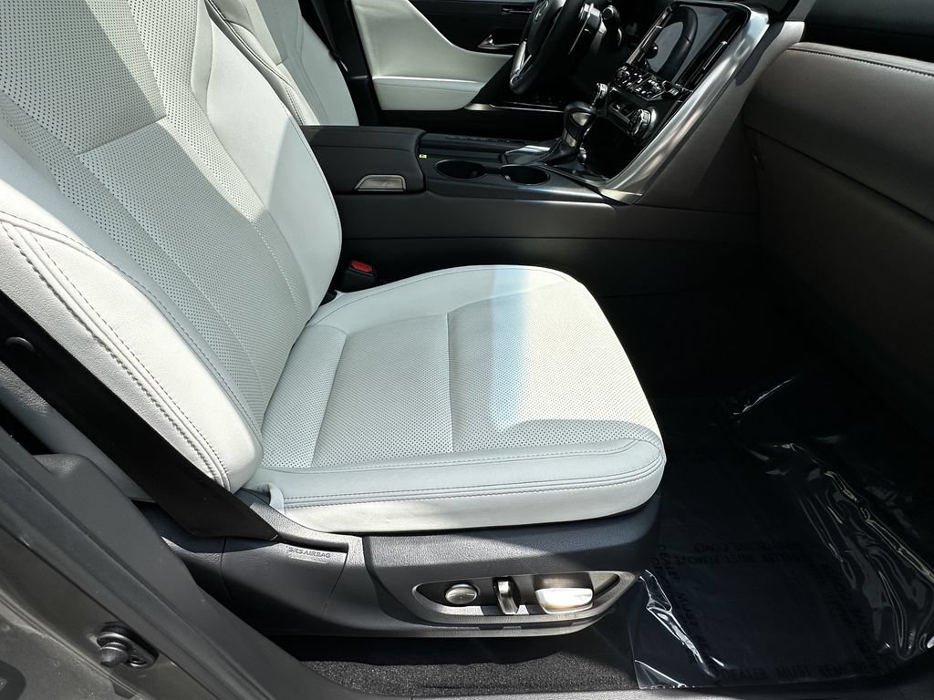 Used 2024 Lexus LX 600 4WD w/ Appearance Package image 15