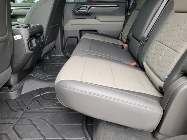 Used 2026 Chevrolet Silverado 2500 ZR2 w/ LPO, Dark Essentials Package AWD/4WD image 27