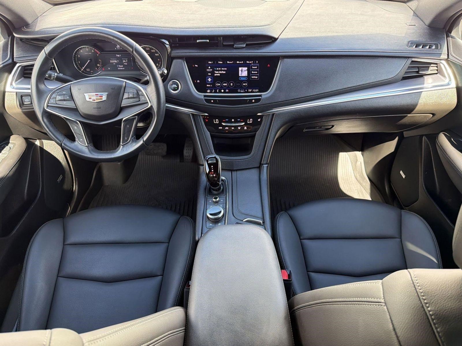 Certified 2023 Cadillac XT5 Luxury w/ LPO, Floor Liner Package image 13