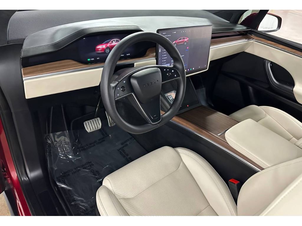 Used 2025 Tesla Model X AWD/4WD image 19