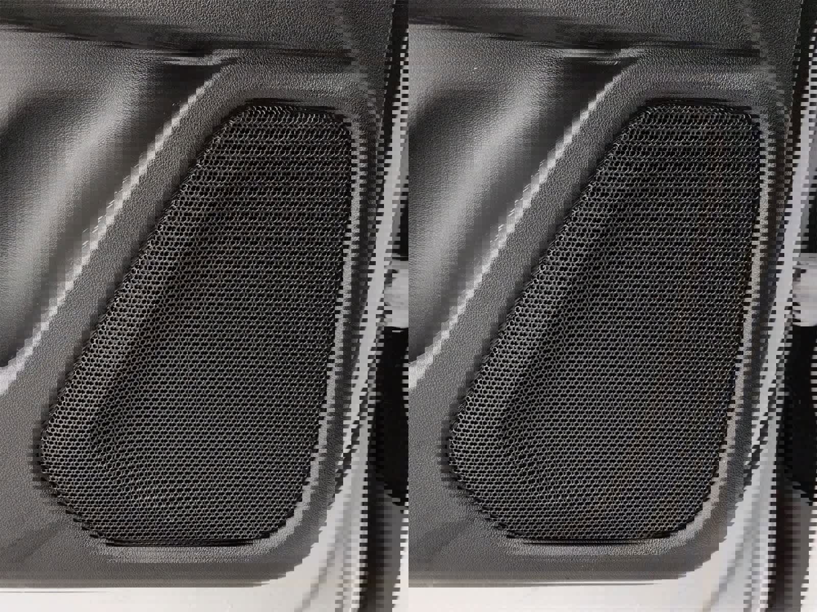 Used 2022 GMC Terrain SLE w/ Driver Convenience Package image 30