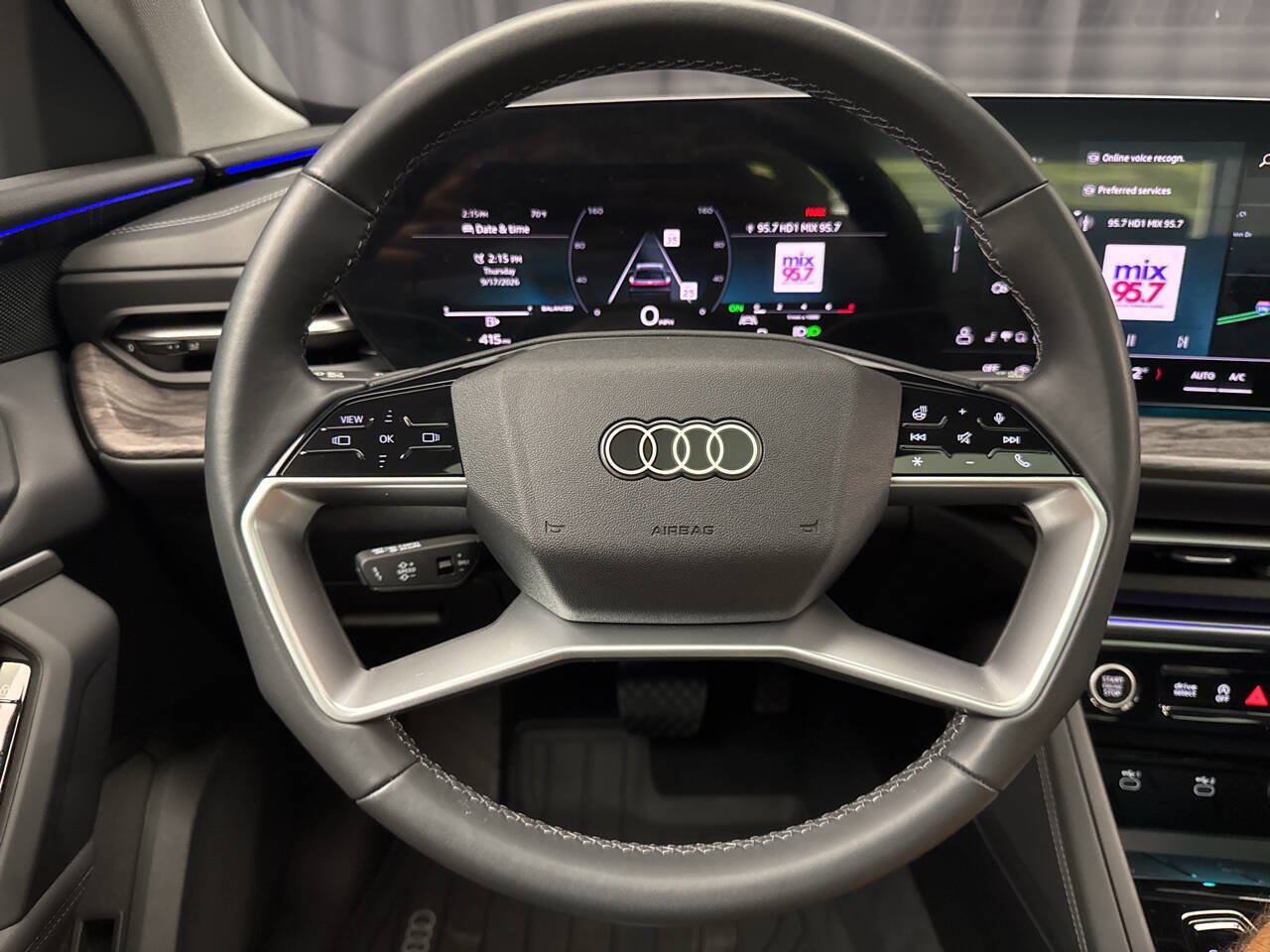 Used 2025 Audi Q5 Premium AWD/4WD image 12
