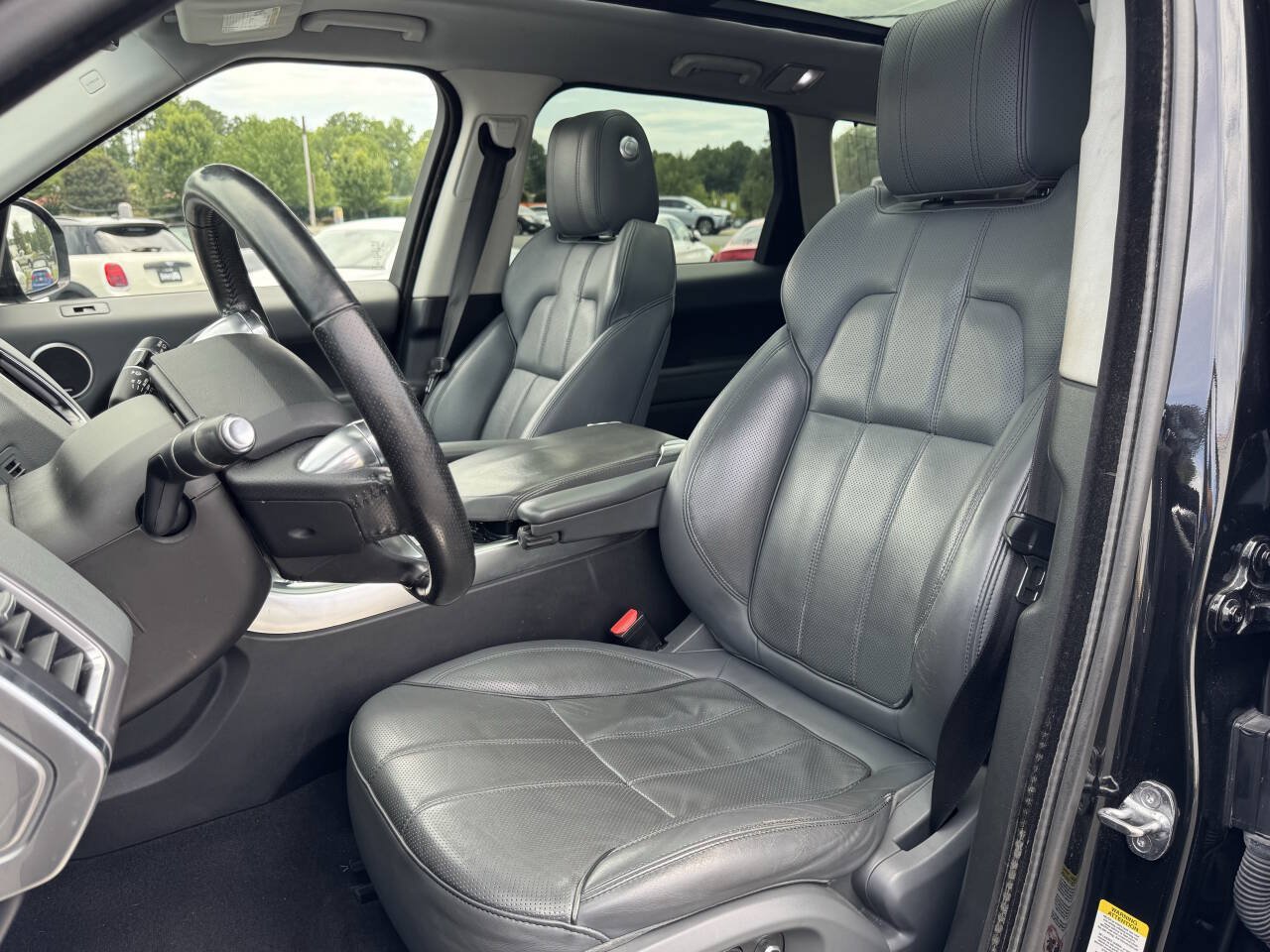 Used 2014 Land Rover Range Rover Sport HSE AWD/4WD image 9