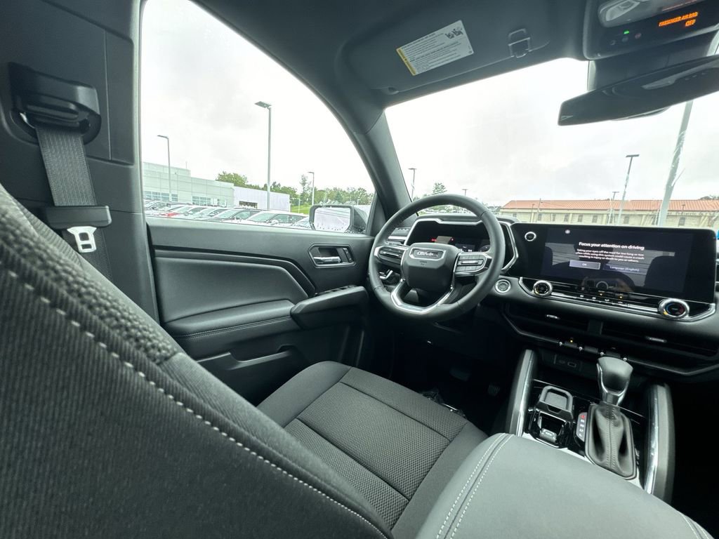 Used 2024 GMC Canyon Elevation image 15