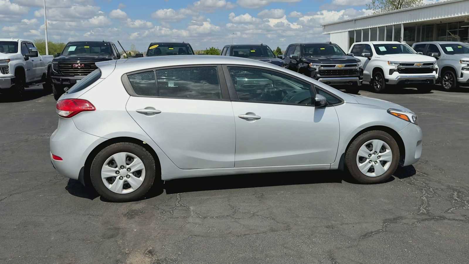 Used 2017 Kia Forte LX FWD image 9