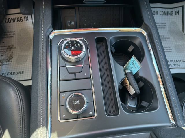 Used 2024 Ford Expedition XLT image 34