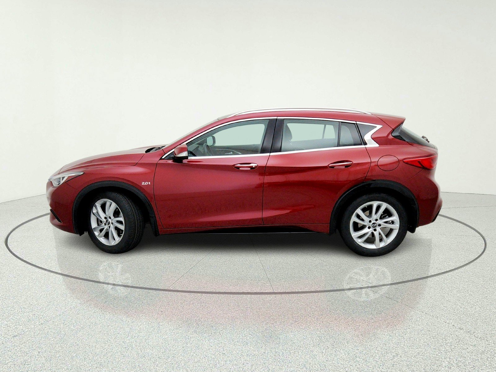 Used 2019 INFINITI QX30 w/ Cargo Package FWD image 14