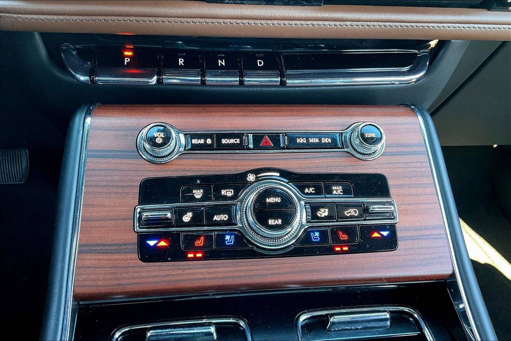 Used 2024 Lincoln Aviator Reserve w/ Equipment Group 201A image 33