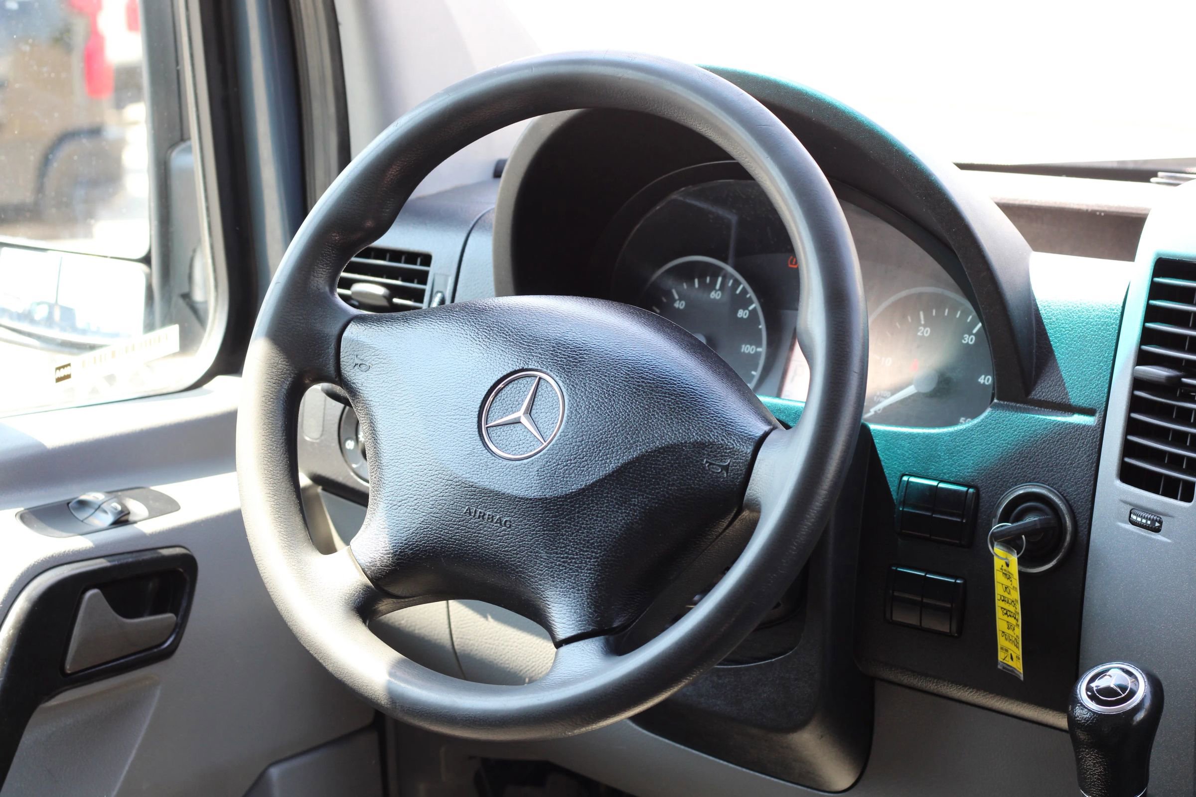 Used 2018 Mercedes-Benz Sprinter 2500 image 14