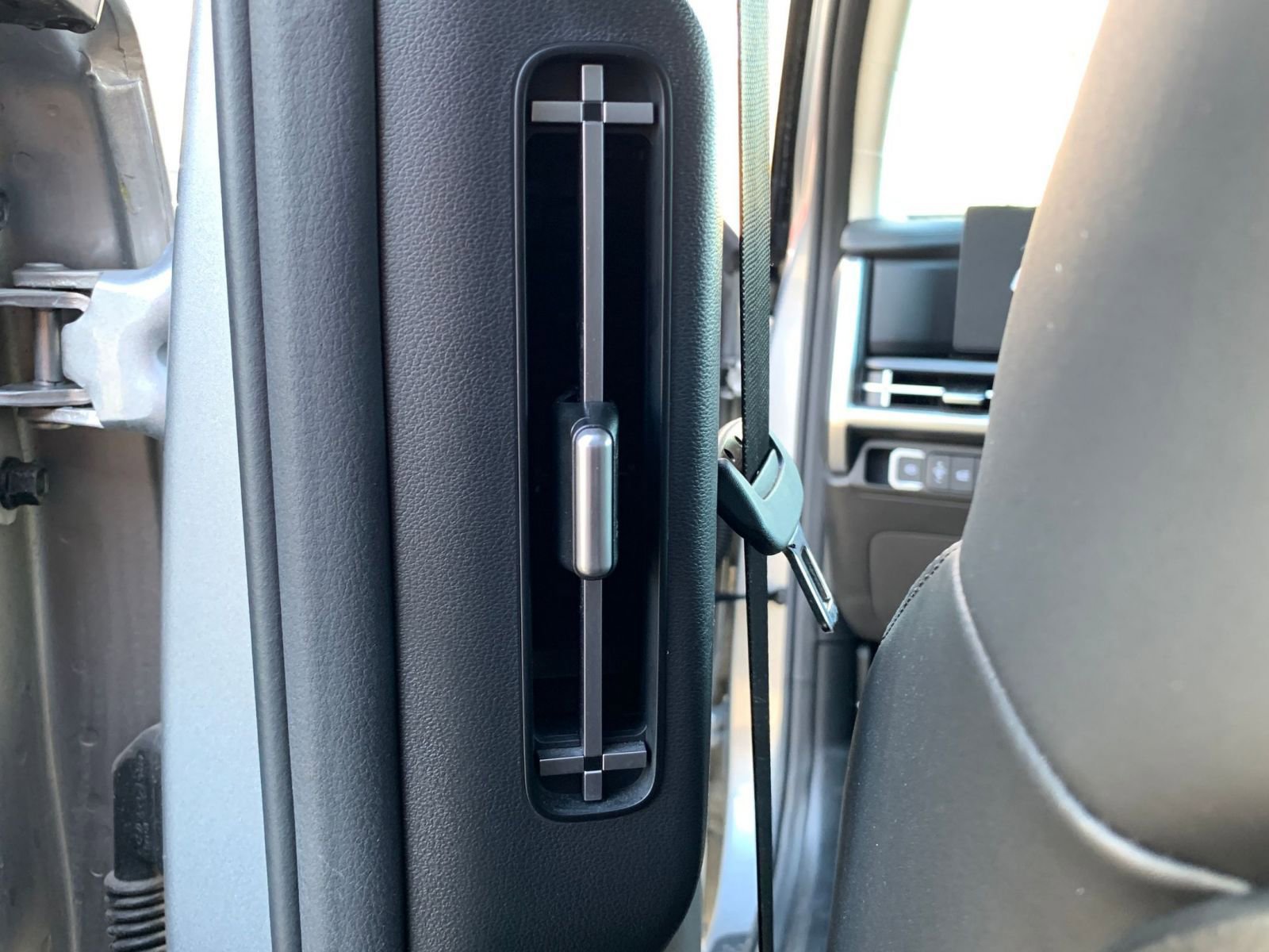 Used 2025 Hyundai Santa Fe SEL image 27