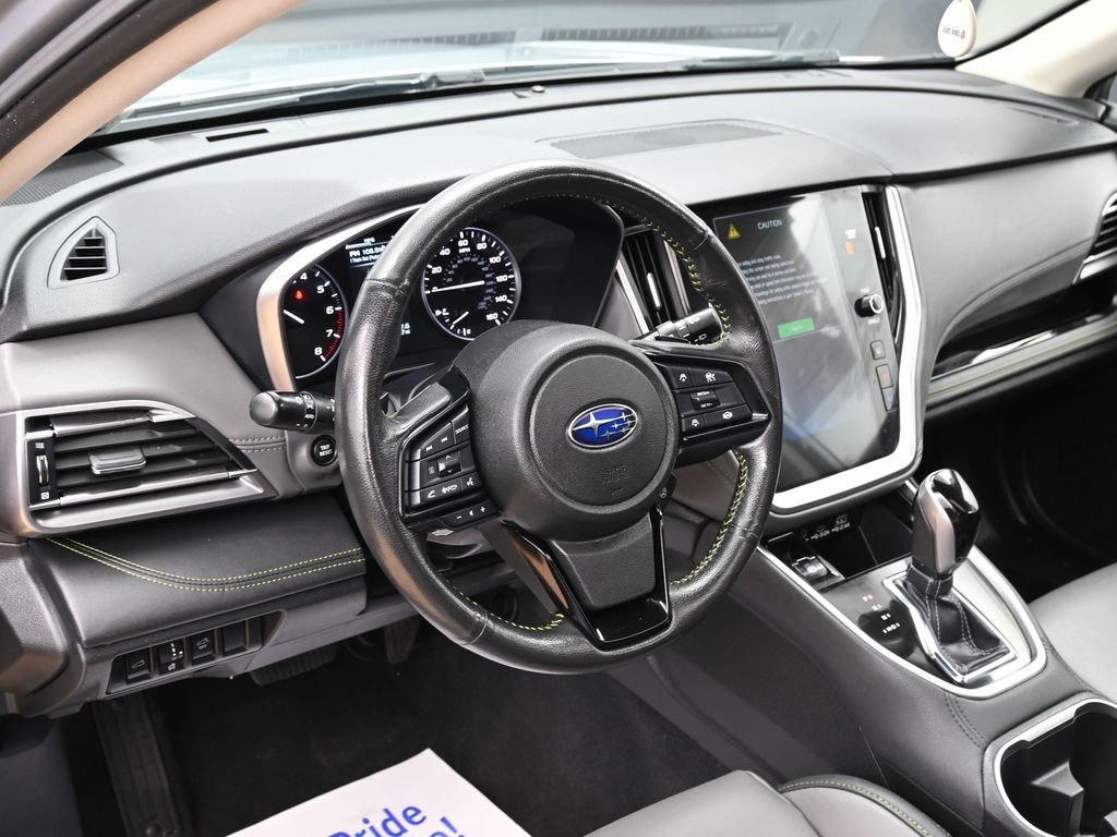 Used 2025 Subaru Outback Onyx Edition AWD/4WD image 18