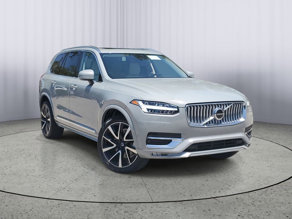 New 2025 Volvo XC90 B5 Plus w/ Protection Package Premier
