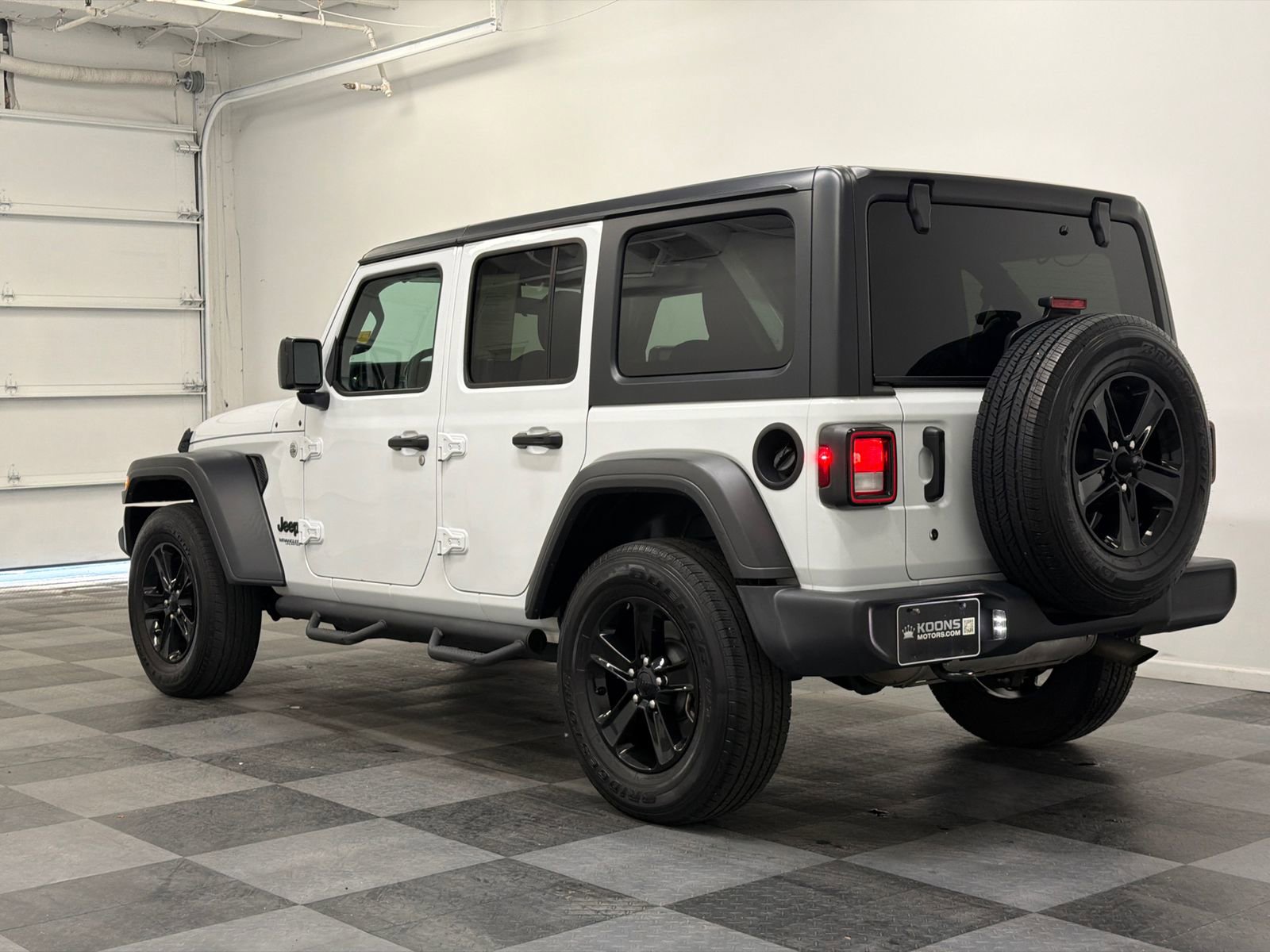 Used 2020 Jeep Wrangler Unlimited Sport image 6