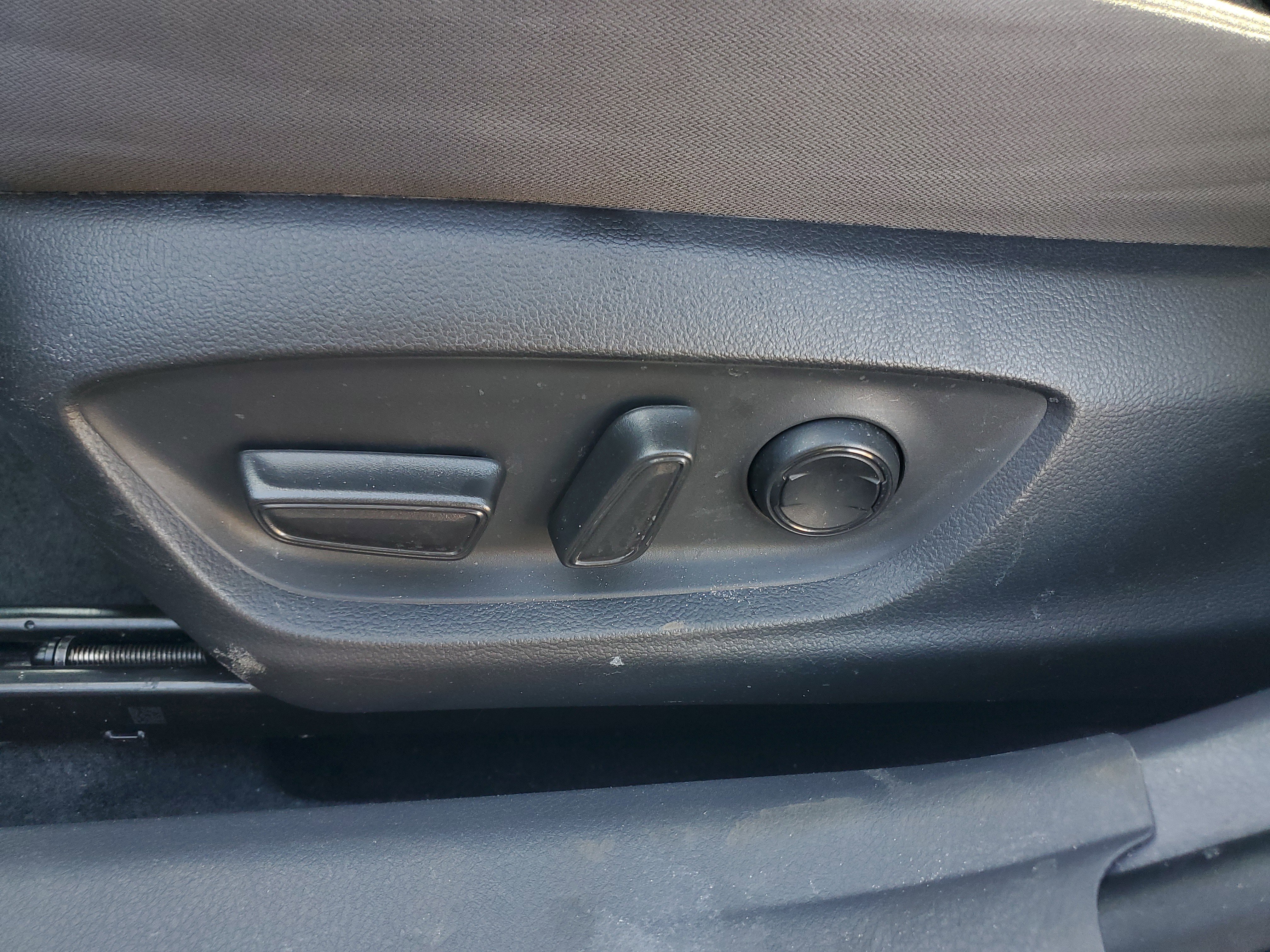 Certified 2022 Toyota Camry LE w/ Convenience Package image 16