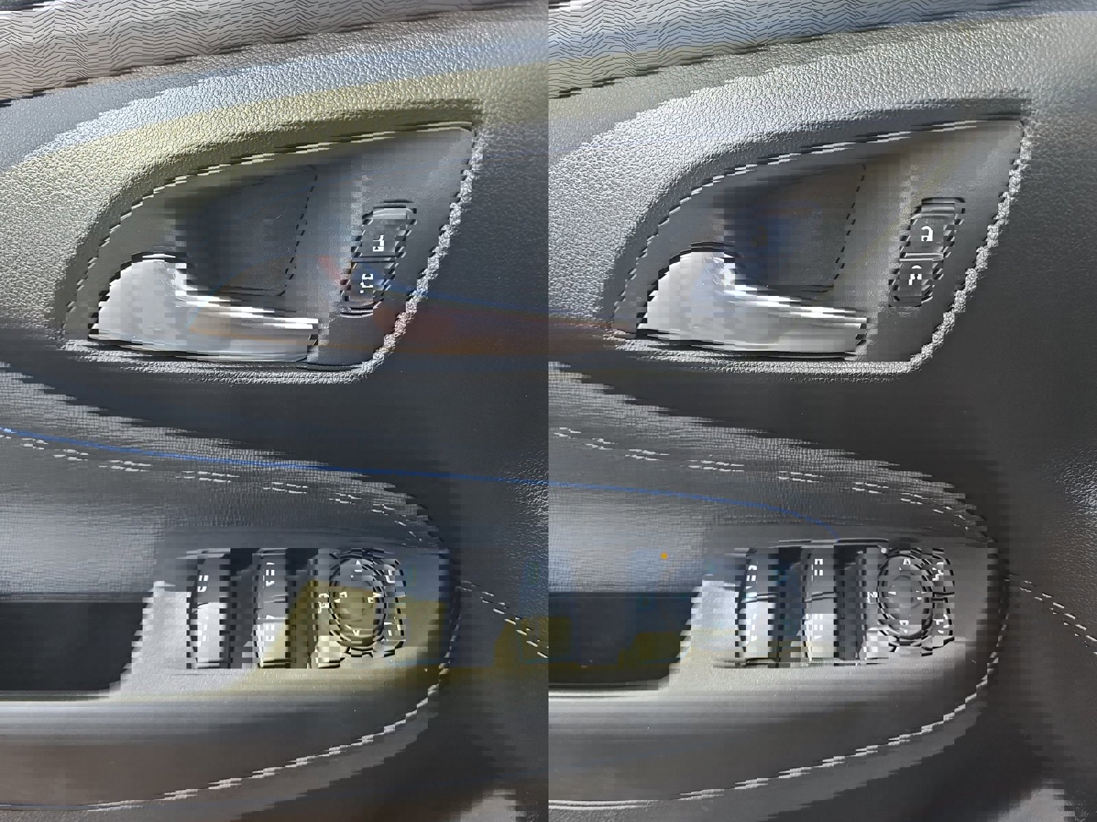 Used 2024 Buick Envista Sport Touring w/ Convenience I Package image 19