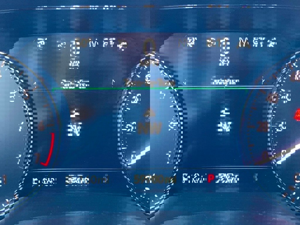 Used 2023 Buick Envision Essence image 14