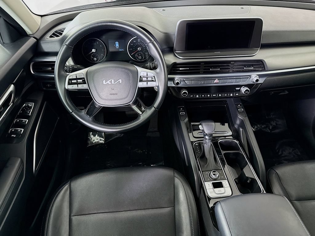 Used 2022 Kia Telluride S AWD/4WD image 3