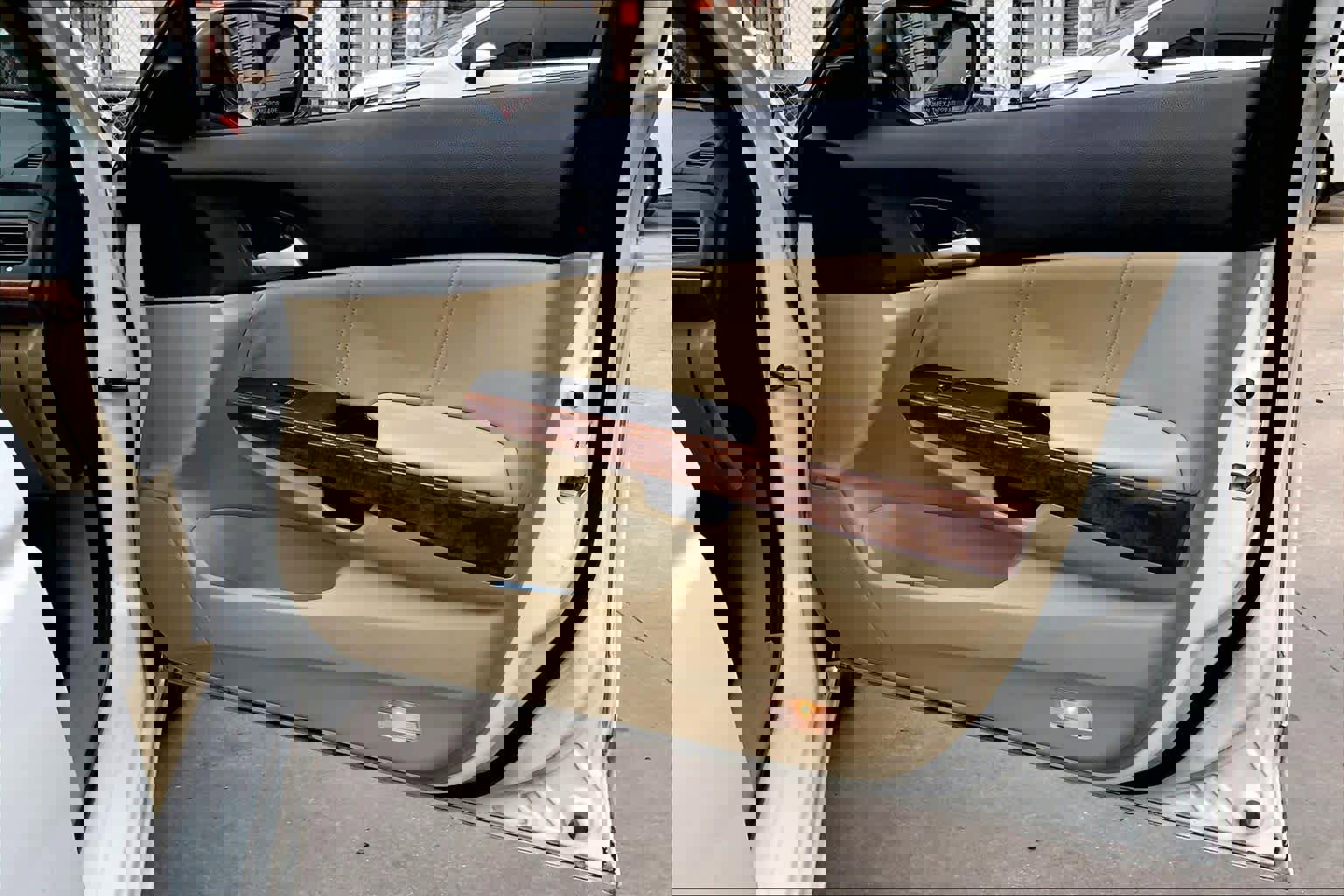 Used 2011 Honda Accord EX-L image 20